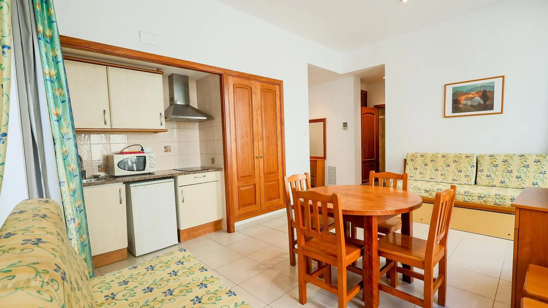 Apartamentos Royal Lloret de Mar