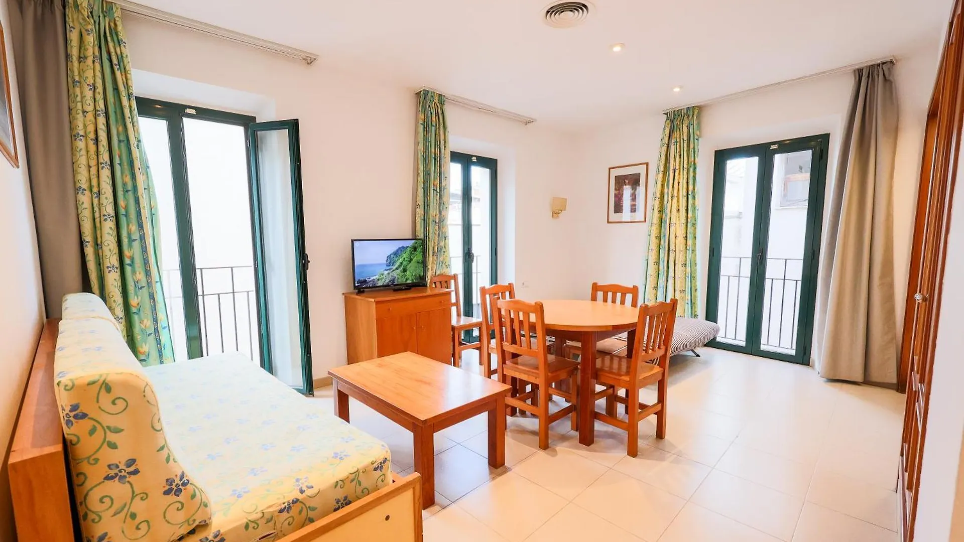 Apartamentos Royal Lloret de Mar Lejlighed