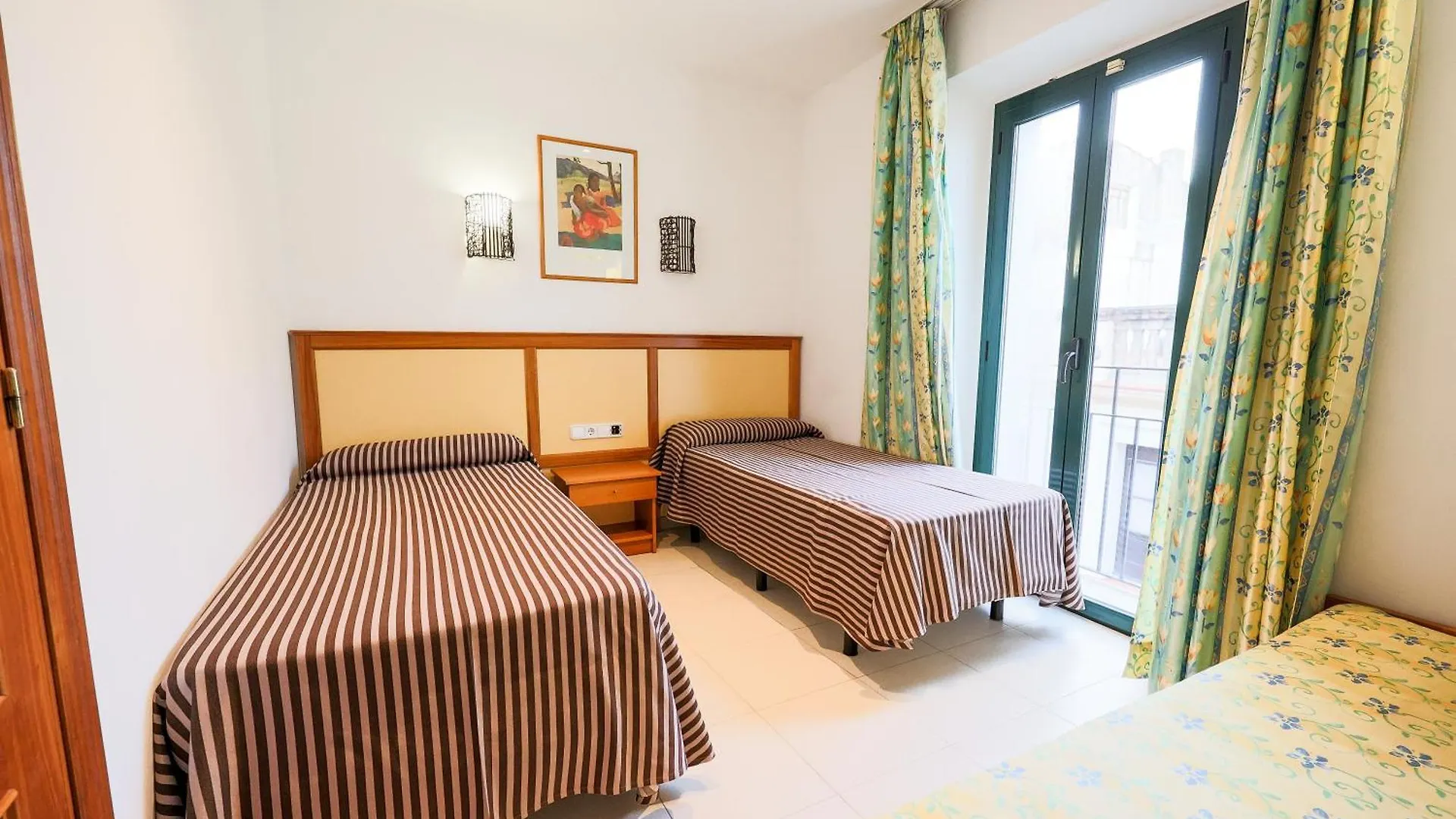 Apartment Apartamentos Royal Lloret de Mar